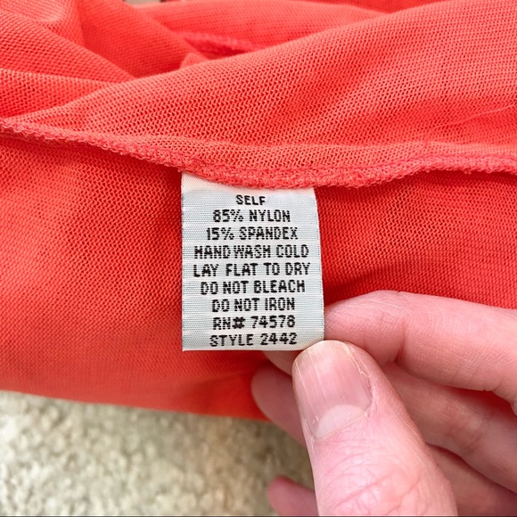 Cache Top NWT Coral Mock Neck Beaded Lace Halter - Picture 6 of 8